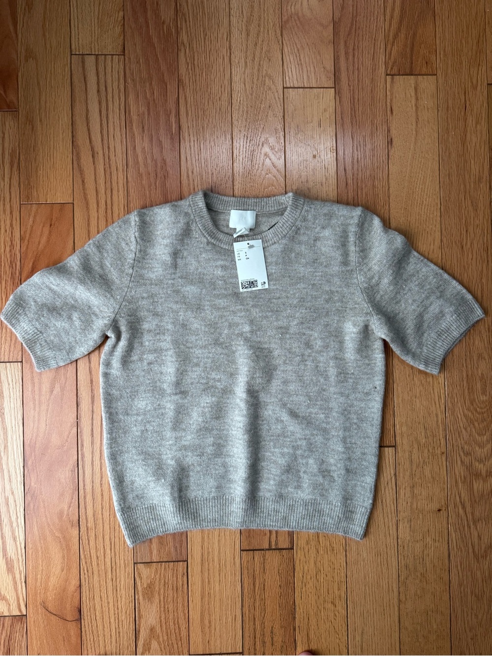 H&M Fine Knit T Shirt- NWT